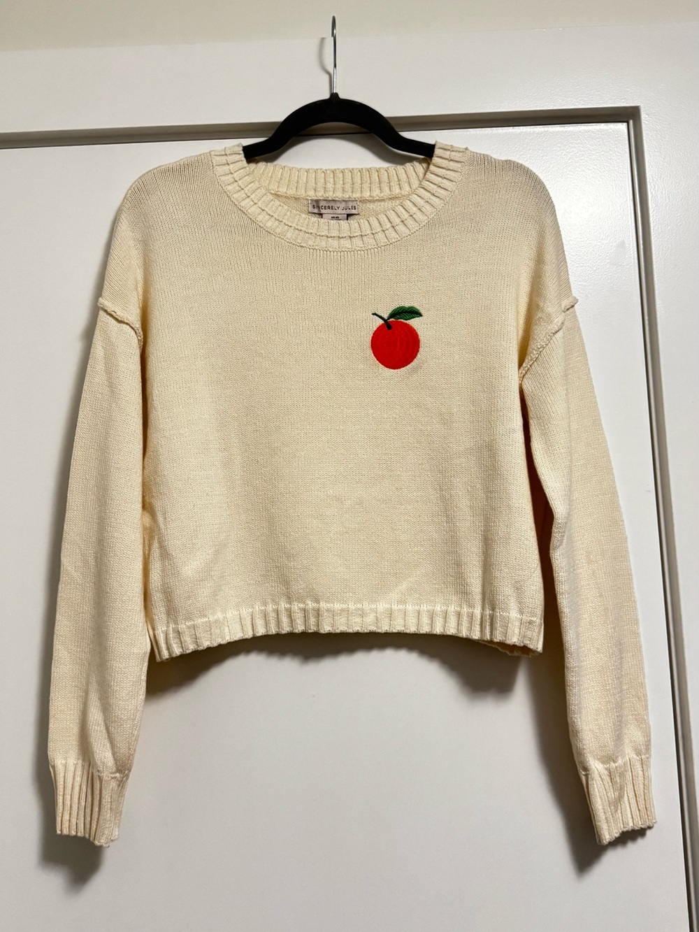 Sincerely Jules Cream Knit Cropped Crewneck Sweater Apple Patch Size XS